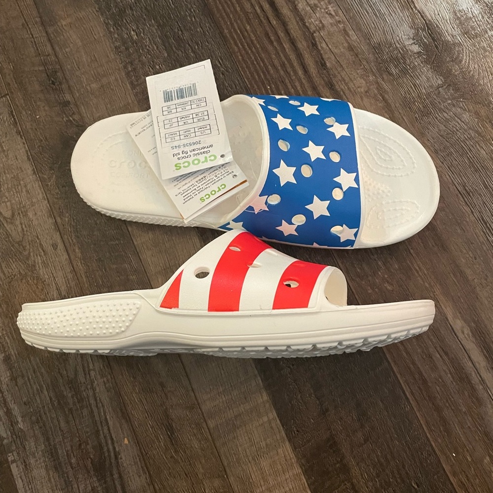 Crocs slides-blue stars unisex women size 7, men size 5
